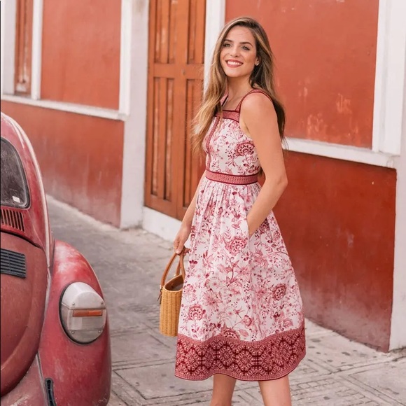 ISO Gal Meets Glam Dresses - do not buy - Picture 7 of 15